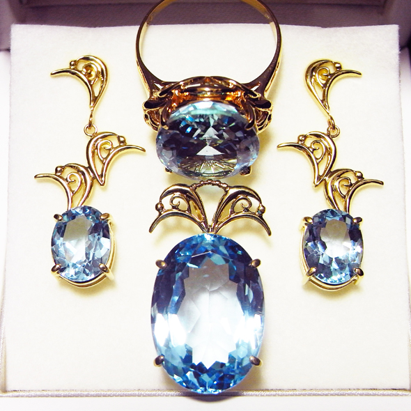 アクアマリンのパリュール