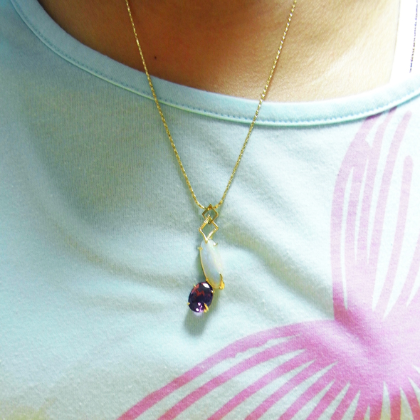 オパールとアメジストのネックレス