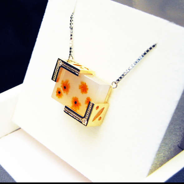 デンドライトメノウとオパールのコンビネックレス 側面図 K18イエローゴールド SV925 デンドライトメノウ オパール キュービックジルコニア 写真3