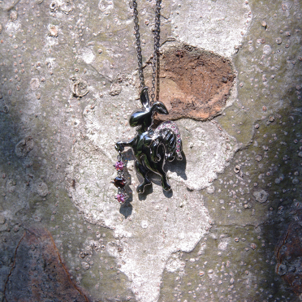 GIGA「照らす(てらす)」 ルテニウムブラック ペンダント SV925 キュービックジルコニア 写真2