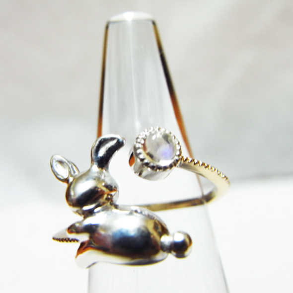 月夜のうさぎピンキーリング