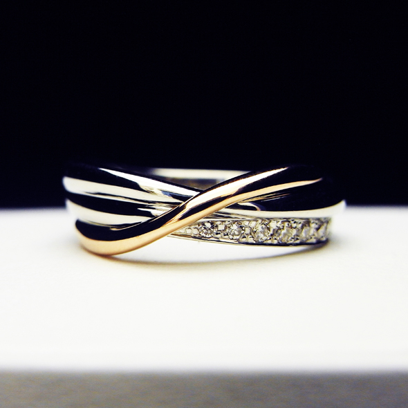 ダイヤモンドとサファイアのコンビマリッジリング 女性用 全体図 Pt900 K18ピンクゴールド ダイヤモンド サファイア 写真3