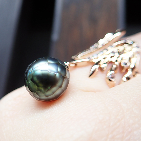 華真珠 raven 華真珠の拡大図 K18ピンクゴールド 華真珠 ブラックダイヤモンド タンザナイト 写真7