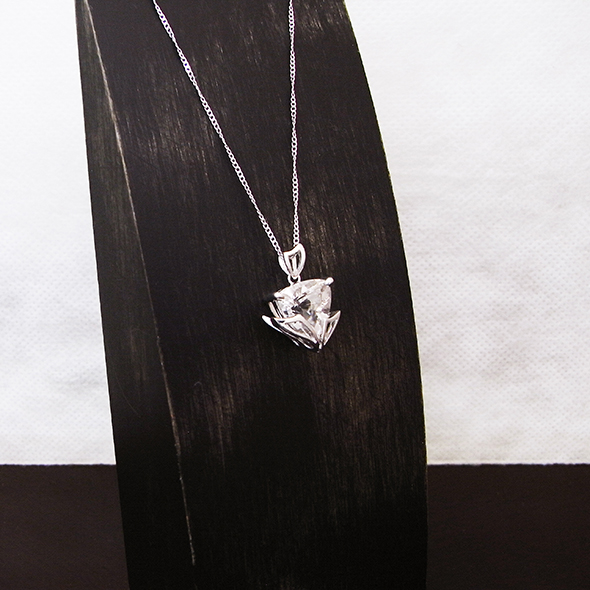 ハーキマーダイヤモンドのネックレス