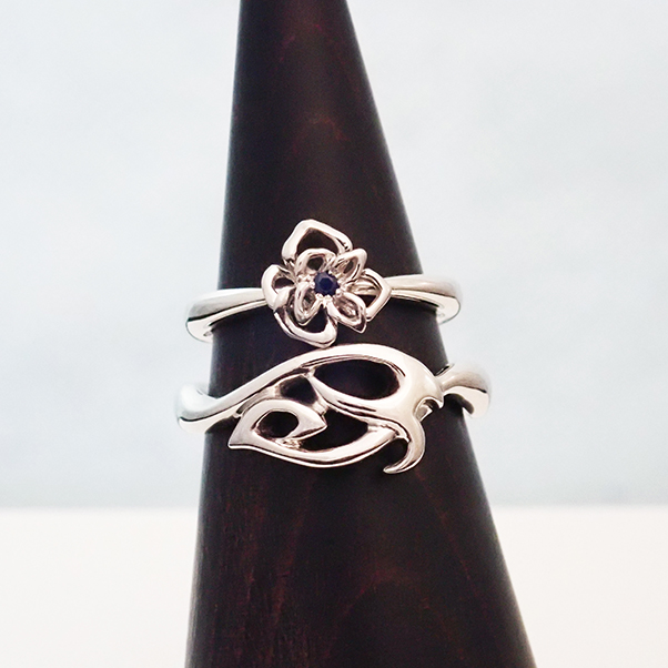 トライバルとお花モチーフのマリッジリング