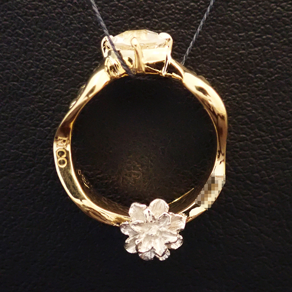 ダリアと羽のベビーリング