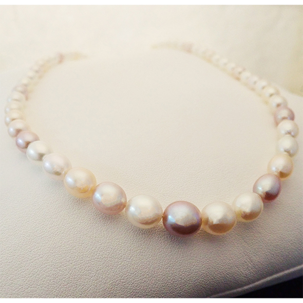 湖水パールのネックレス