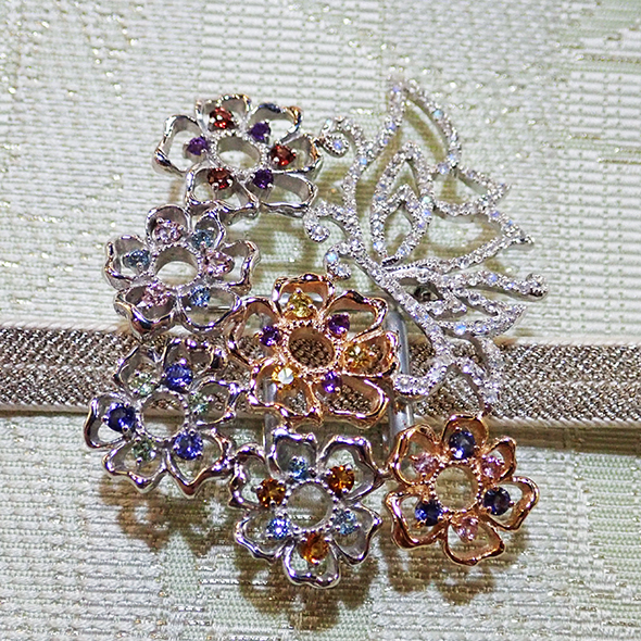 かんざし ー花錦ー 全体図 SV925 K18ピンクゴールド ロイヤルブルームーンストーン ガーネット アメジスト ピンクトルマリン ブルートパーズ イエローベリル アイオライト ペリドット シトリン 写真2