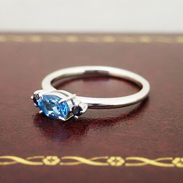 栖(スミカ)#3 側面図 Pt900 K18イエローゴールド SV925 ブルートパーズ サファイア 写真3