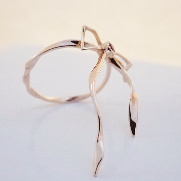 赤いリボンの約束ーアメジストバージョンー 後ろから見た図 K10ピンクゴールド アメジスト 写真4