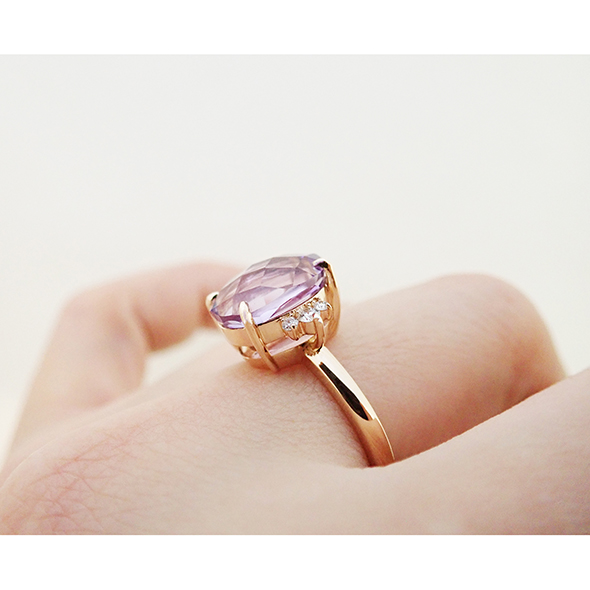 アメジストのリング 着用図 K18ピンクゴールド アメジスト ダイヤモンド 写真6