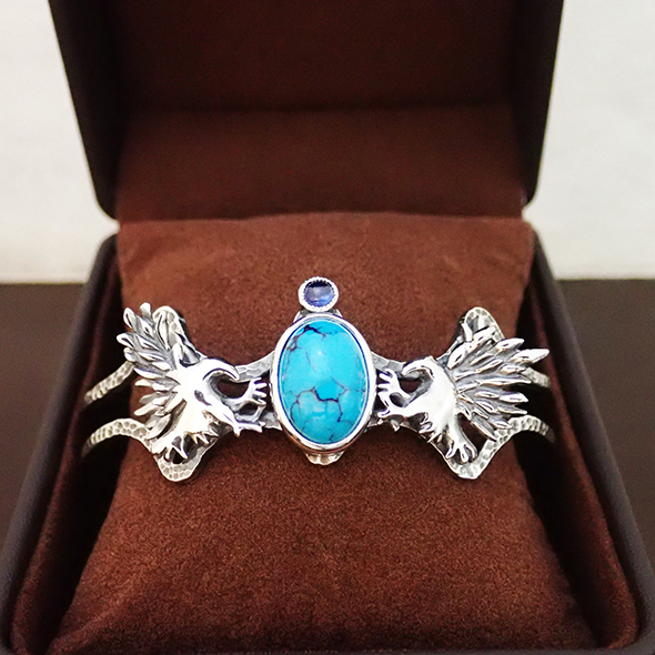 raven トルコ石のバングル