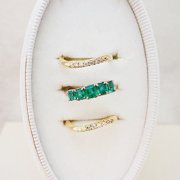 エメラルドとダイヤモンドのコンビリング