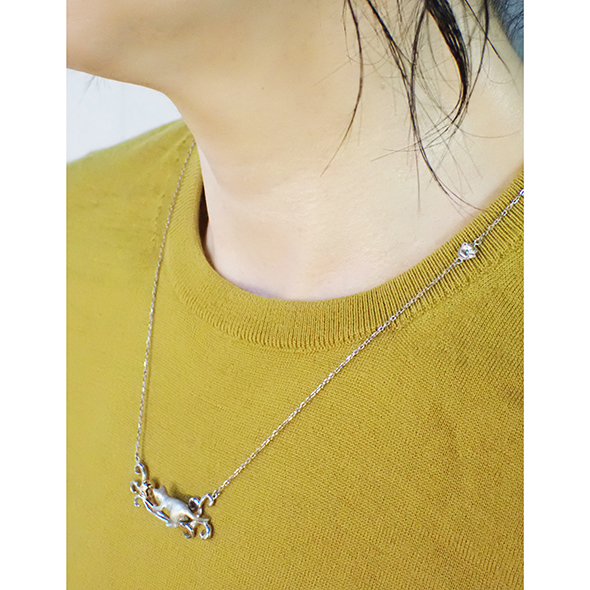 mignon ー高嶺の花ー 着用図 SV925 K10イエローゴールド 写真3